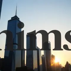 Hims & Hers Aktie: Wolkenkratzer im Sonnenuntergang, die den Aufstieg des Unternehmens symbolisieren.